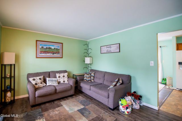 17 Primrose Avenue, Moreau, NY 12803