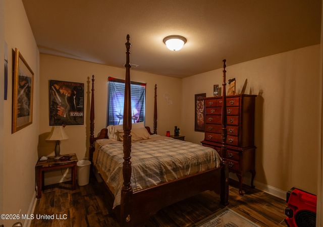 7693 W Woodridge Drive, Southaven, MS 38672