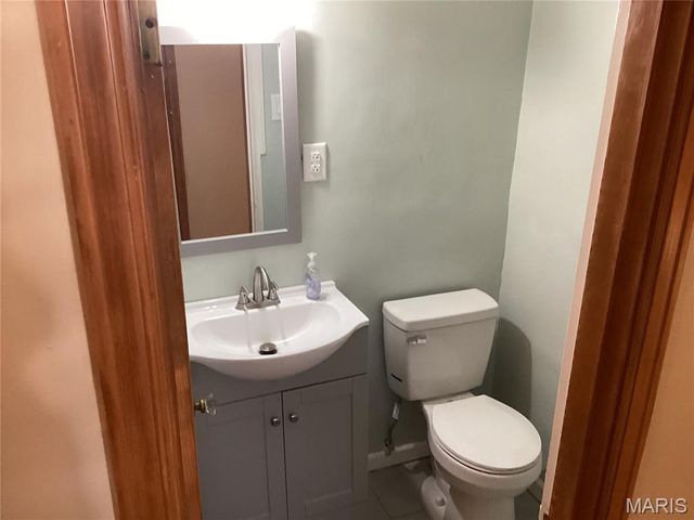 7143 Roland Blvd, Northwoods, MO 63121