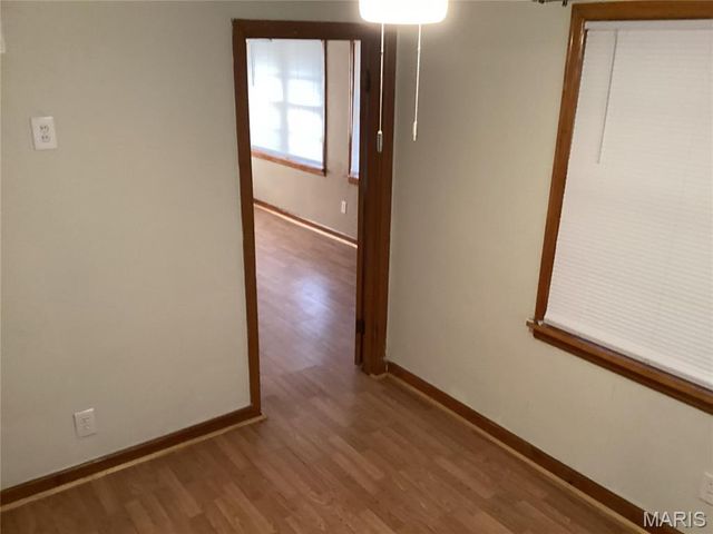 7143 Roland Blvd, Northwoods, MO 63121