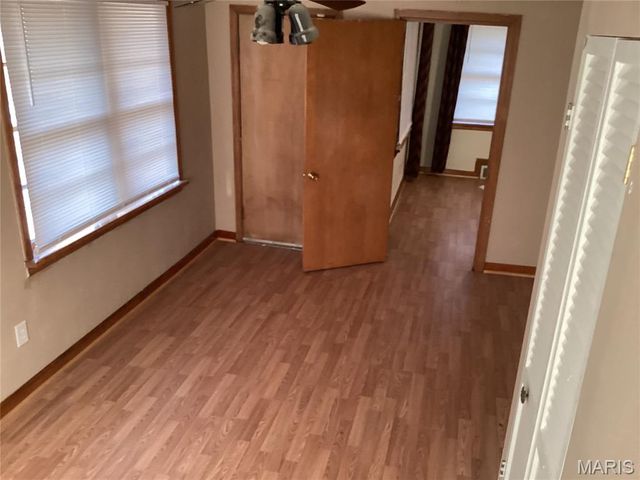 7143 Roland Blvd, Northwoods, MO 63121