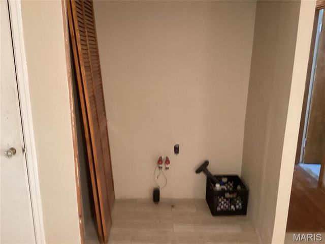 7143 Roland Blvd, Northwoods, MO 63121