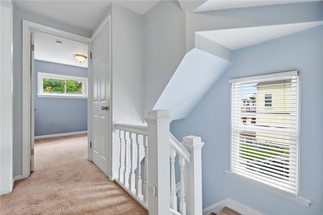 136 Dilworth St, Mt Washington, PA 15211