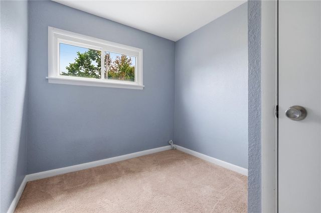 136 Dilworth St, Mt Washington, PA 15211