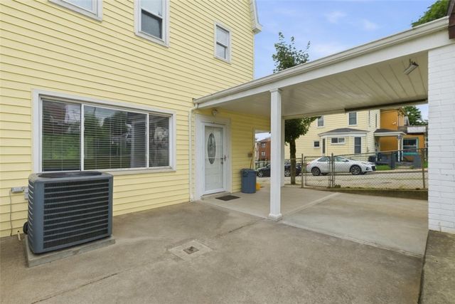 136 Dilworth St, Mt Washington, PA 15211