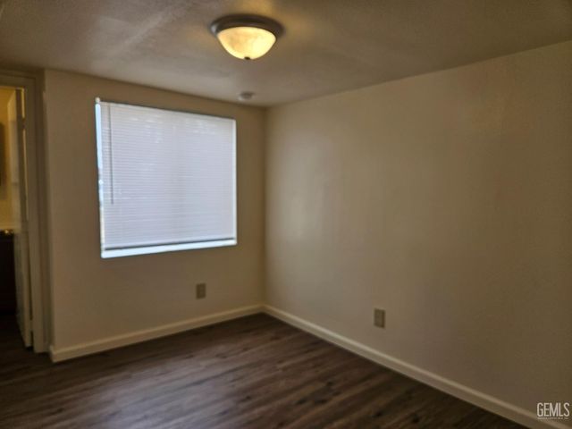 472 W Euclid Avenue, Shafter, CA 93263