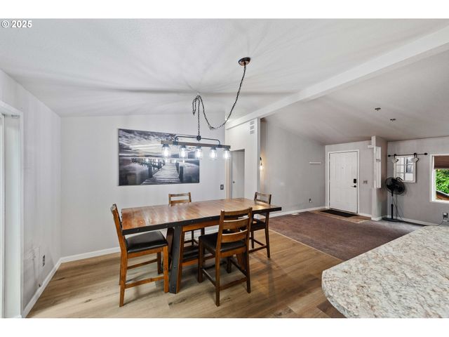 87527 RHODOWOOD Dr, Florence, OR 97439