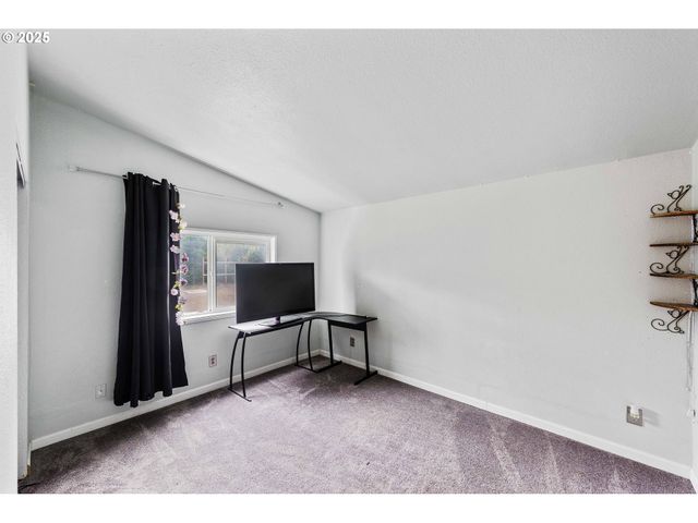 87527 RHODOWOOD Dr, Florence, OR 97439