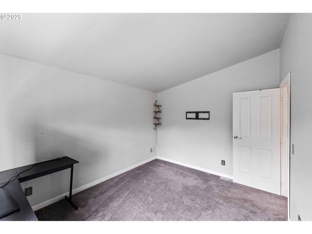 87527 RHODOWOOD Dr, Florence, OR 97439