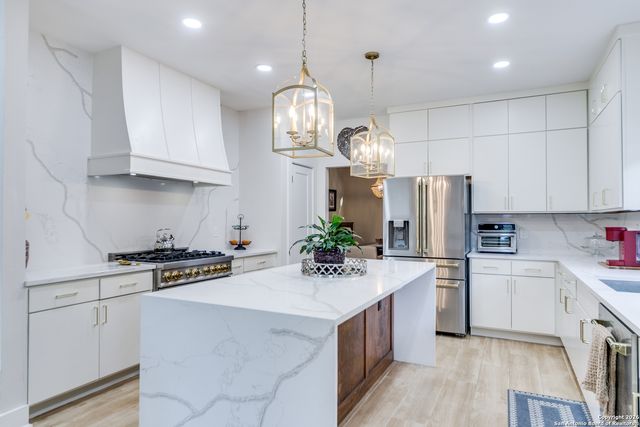 3915 Hunters Rock, San Antonio, TX 78230