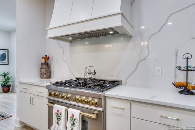 3915 Hunters Rock, San Antonio, TX 78230