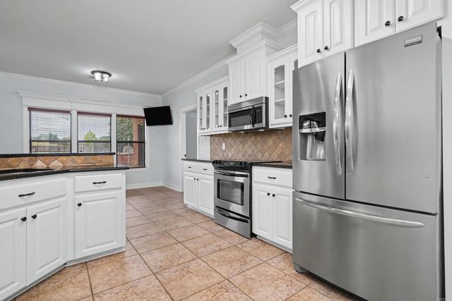 202 Plantation Drive, Mayflower, AR 72106