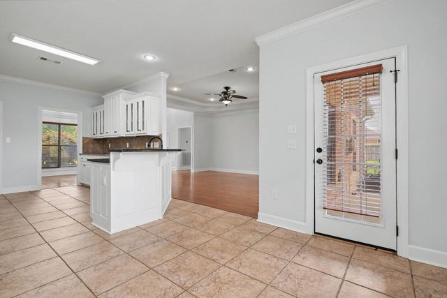 202 Plantation Drive, Mayflower, AR 72106