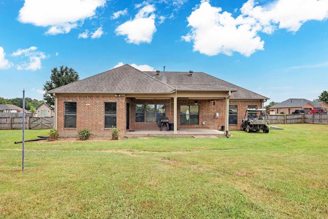 202 Plantation Drive, Mayflower, AR 72106