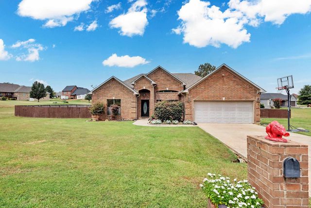 202 Plantation Drive, Mayflower, AR 72106