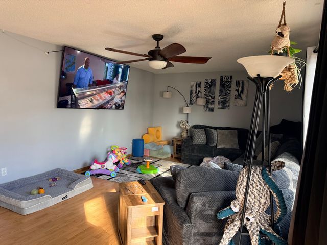 1080 N Industrial Drive, Houston, MO 65483