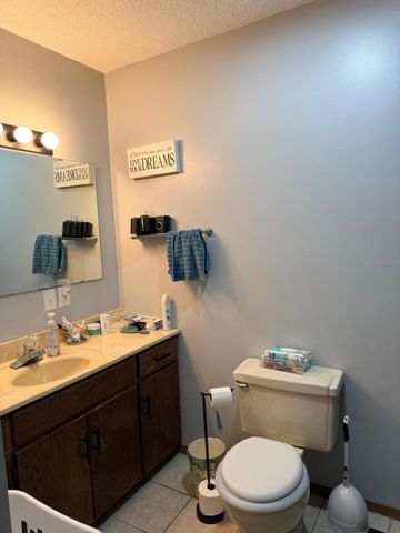 1080 N Industrial Drive, Houston, MO 65483