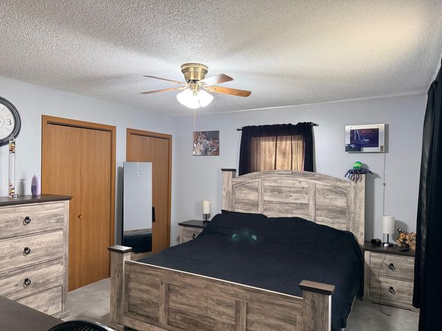 1080 N Industrial Drive, Houston, MO 65483