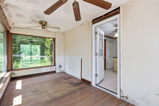 71 Center St, West Milford Twp., NJ 07480