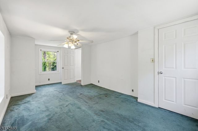 71 Center St, West Milford Twp., NJ 07480