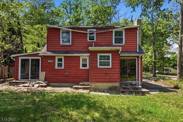 71 Center St, West Milford Twp., NJ 07480