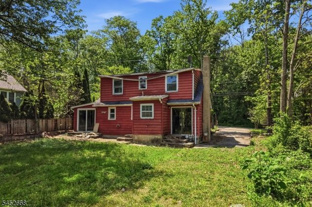 71 Center St, West Milford Twp., NJ 07480
