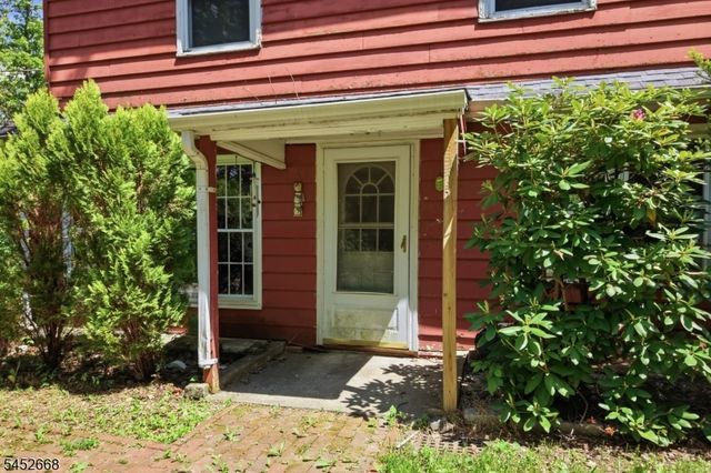 71 Center St, West Milford Twp., NJ 07480