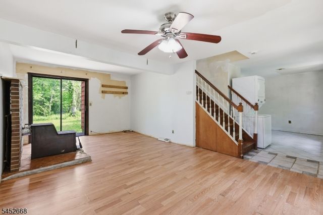 71 Center St, West Milford Twp., NJ 07480