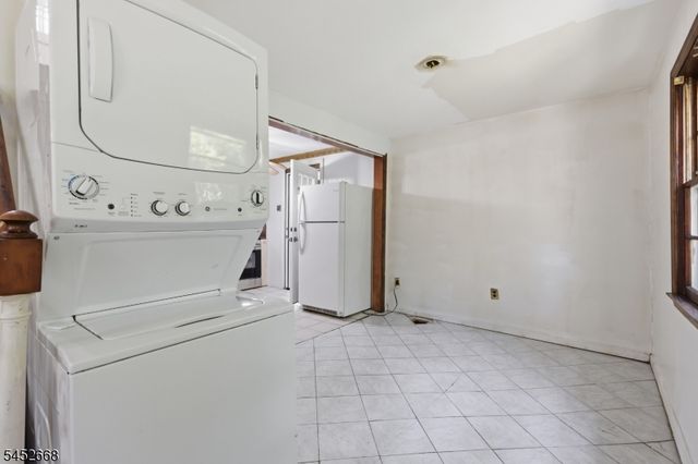 71 Center St, West Milford Twp., NJ 07480