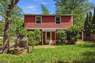 71 Center St, West Milford Twp., NJ 07480