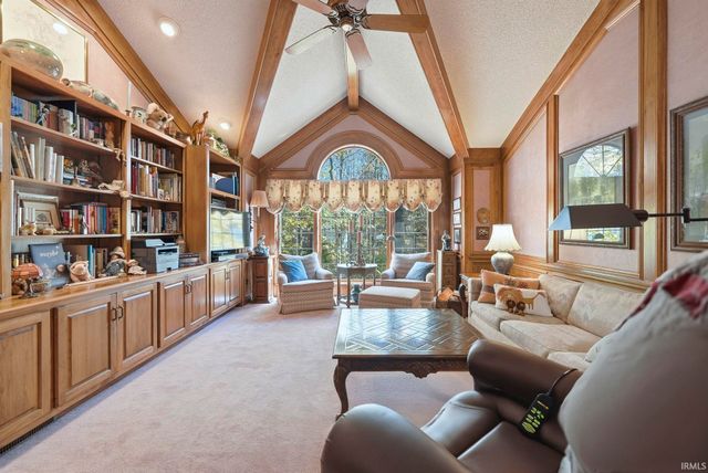 2629 Foxchase Run, Fort Wayne, IN 46825