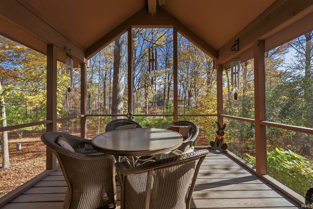 2629 Foxchase Run, Fort Wayne, IN 46825