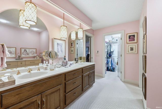 2629 Foxchase Run, Fort Wayne, IN 46825