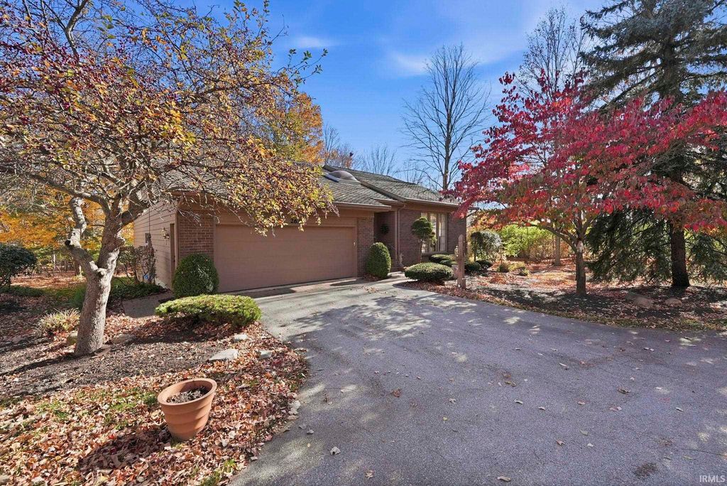 2629 Foxchase Run, Fort Wayne, IN 46825