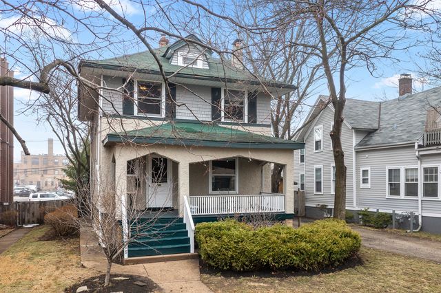 1128 Greenleaf Avenue, Wilmette, IL 60091
