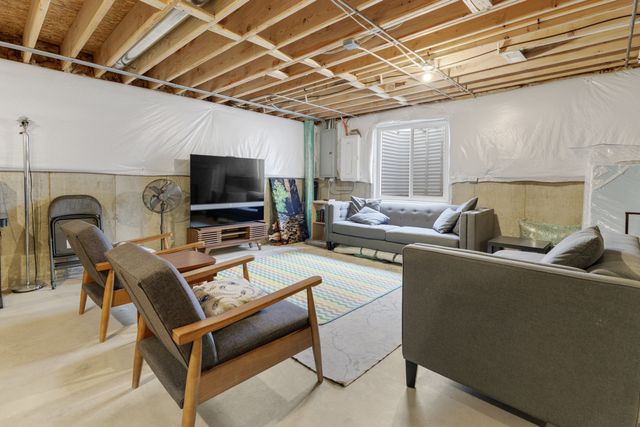 2116 Bent Grass Way, Bolingbrook, IL 60490