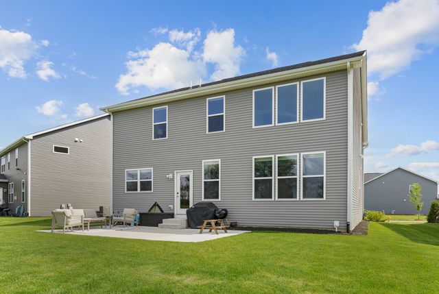 2116 Bent Grass Way, Bolingbrook, IL 60490