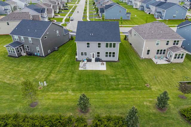 2116 Bent Grass Way, Bolingbrook, IL 60490