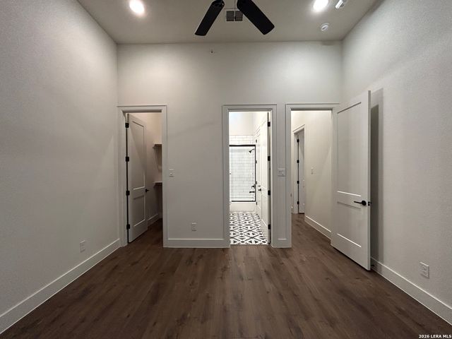 1269 N Academy, New Braunfels, TX 78130