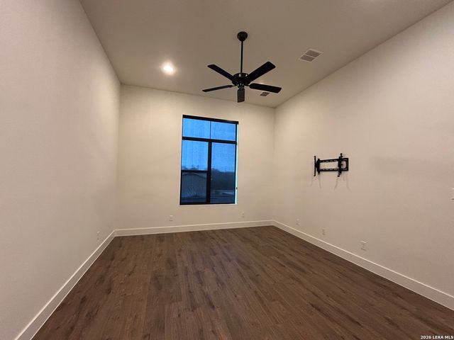 1269 N Academy, New Braunfels, TX 78130