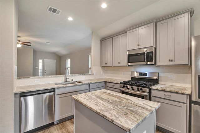 10029 Ocelot Court, Magnolia, TX 77354