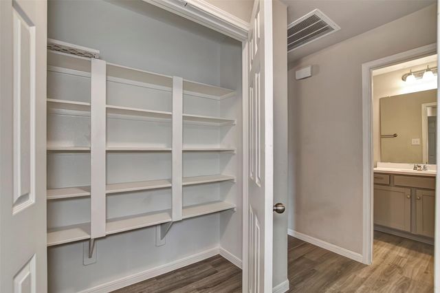 10029 Ocelot Court, Magnolia, TX 77354