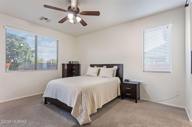 10464 S Cutting Horse Drive, Vail, AZ 85641