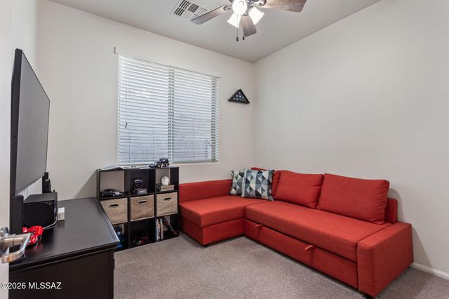 10464 S Cutting Horse Drive, Vail, AZ 85641