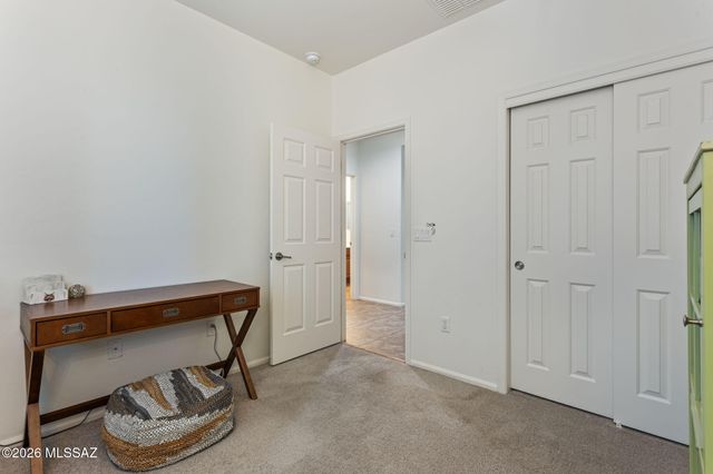 10464 S Cutting Horse Drive, Vail, AZ 85641