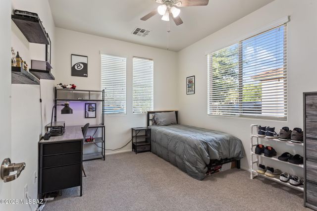 10464 S Cutting Horse Drive, Vail, AZ 85641