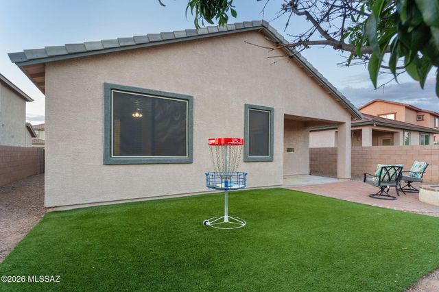 10464 S Cutting Horse Drive, Vail, AZ 85641