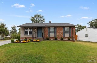 5417 Morningdale Place, St Louis, MO 63128