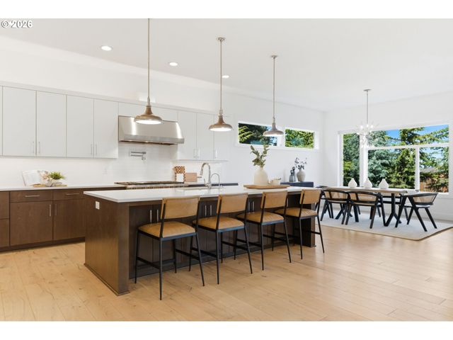 13236 AMBER Pl, Lake Oswego, OR 97034
