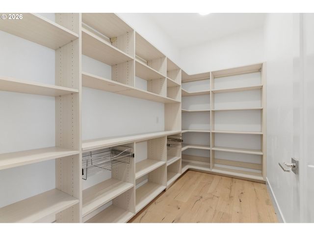 13236 AMBER Pl, Lake Oswego, OR 97034